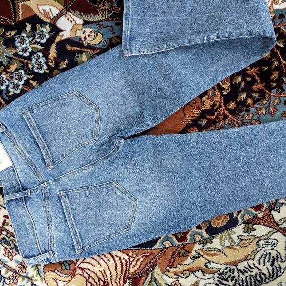 Mid Rise Light Wash Hyper Stretch Bootcut Jeans - Picture 9 of 10